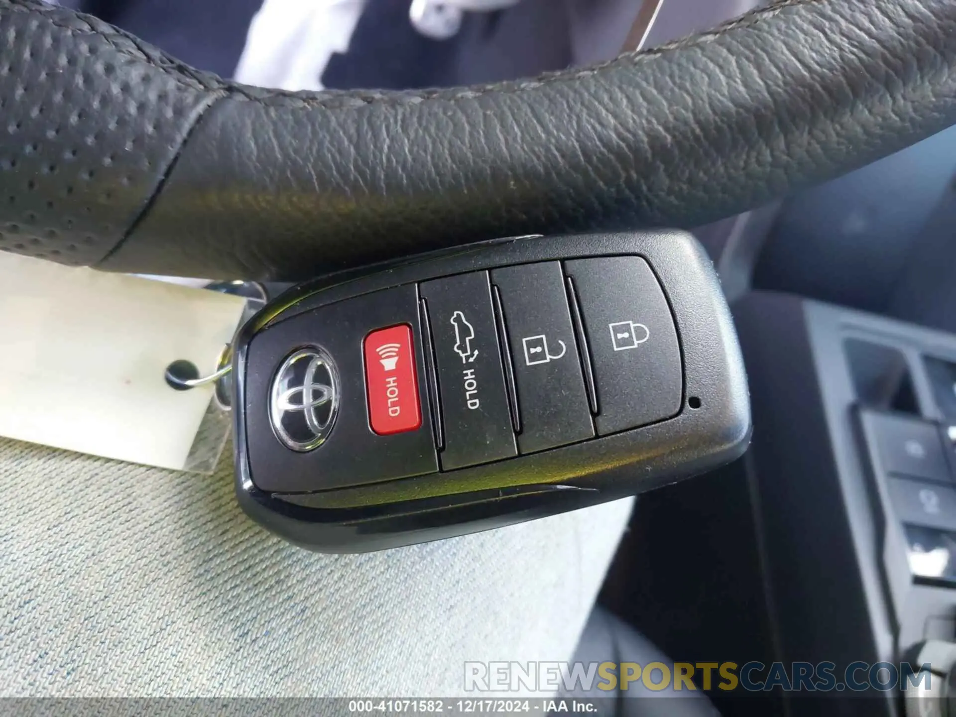 11 fotografías del automóvil dañado 3TYLB5JN1RT001686 TOYOTA TACOMA 2024