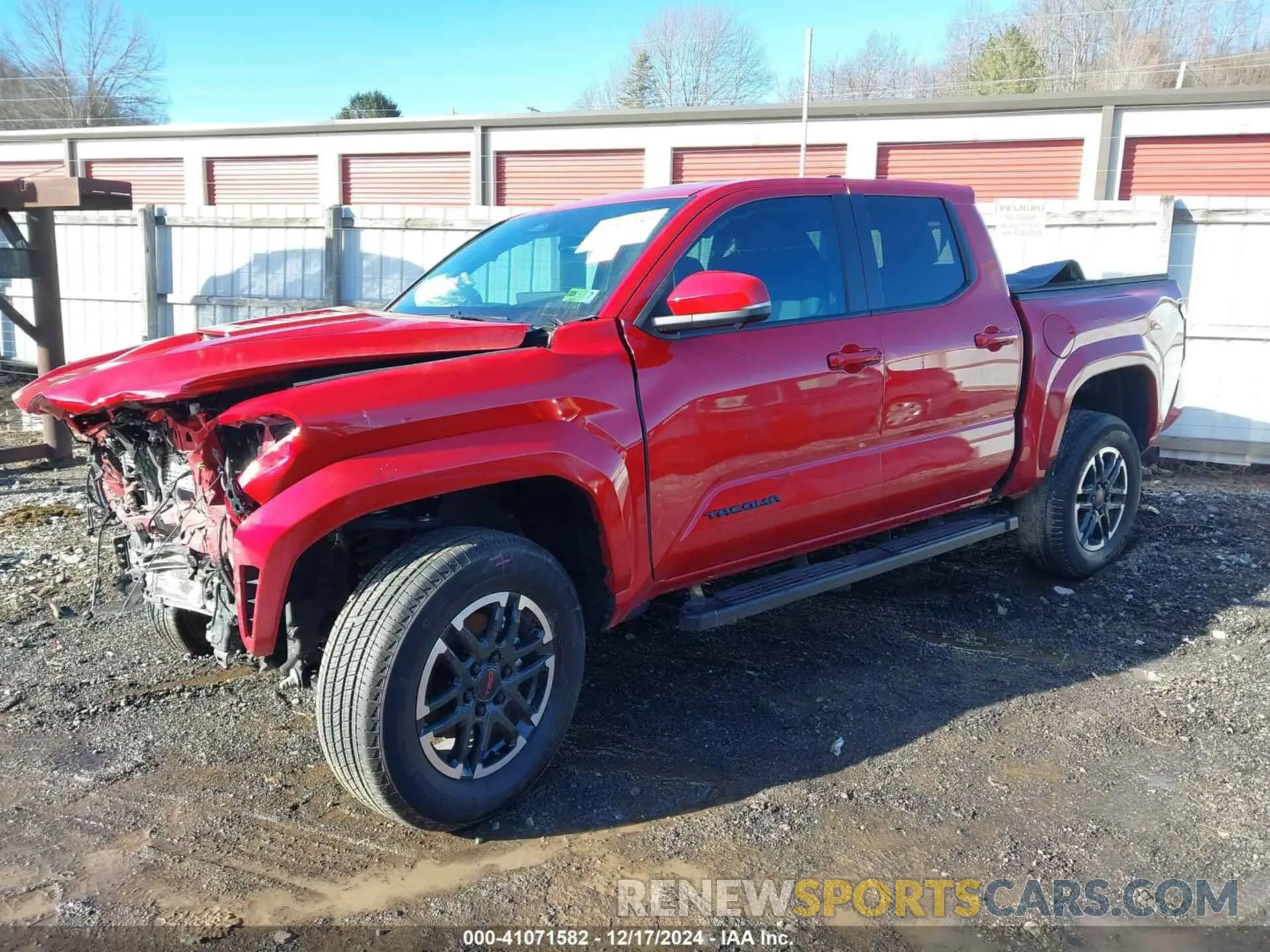 2 fotografías del automóvil dañado 3TYLB5JN1RT001686 TOYOTA TACOMA 2024