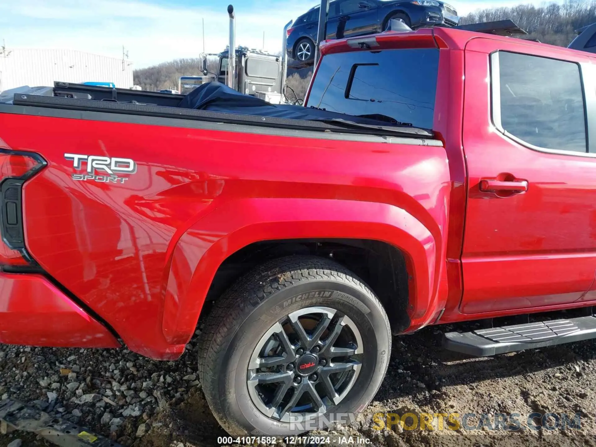 4 fotografías del automóvil dañado 3TYLB5JN1RT001686 TOYOTA TACOMA 2024