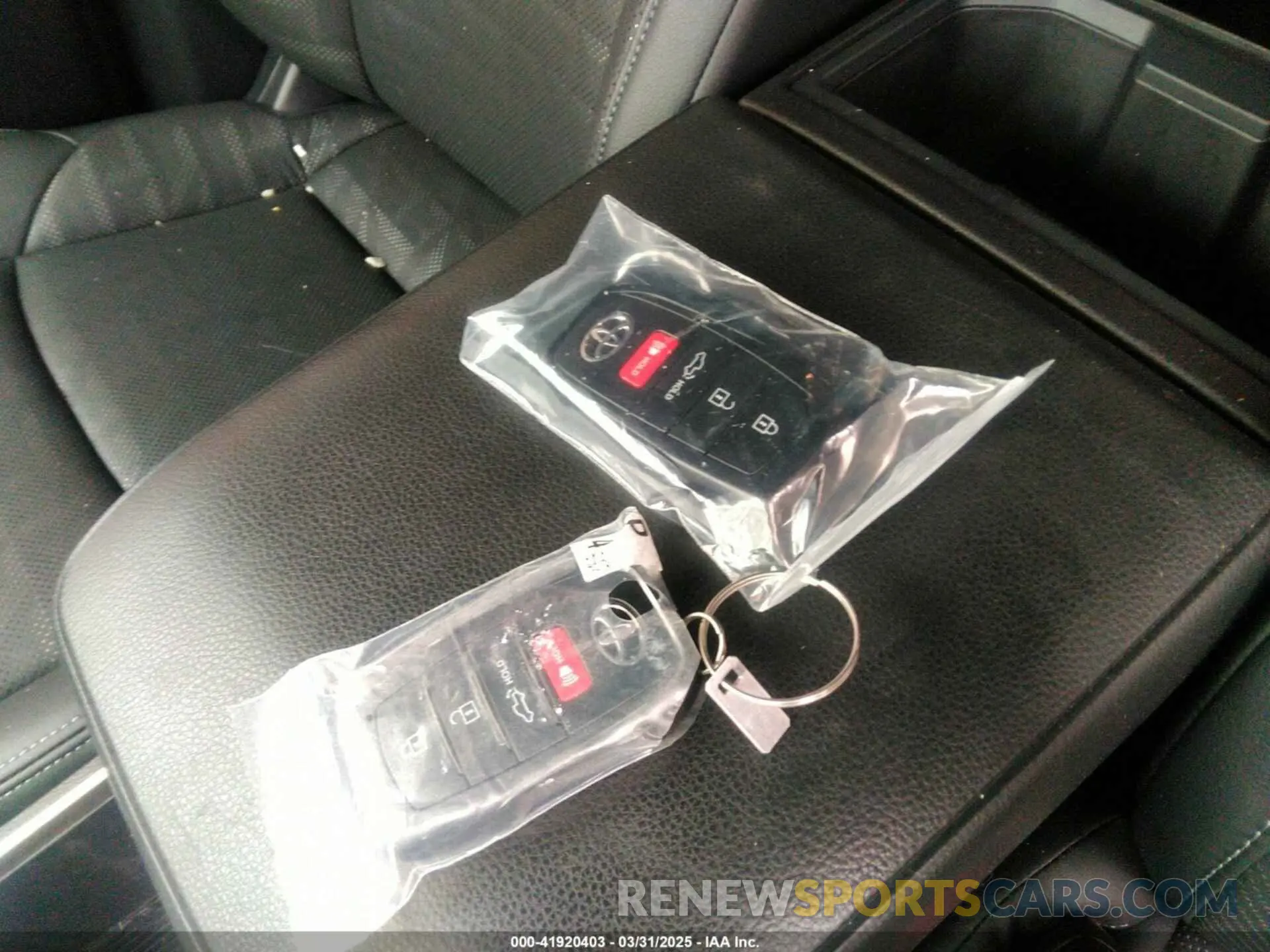 11 fotografías del automóvil dañado 3TYLB5JN1RT011960 TOYOTA TACOMA 2024