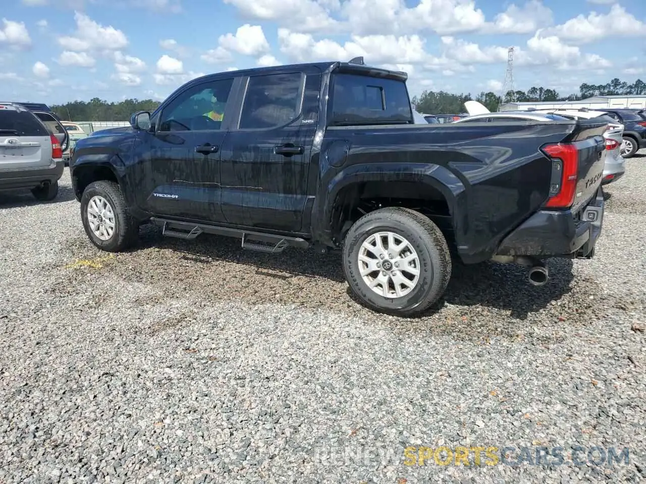 2 fotografías del automóvil dañado 3TYLB5JN1RT021548 TOYOTA TACOMA 2024