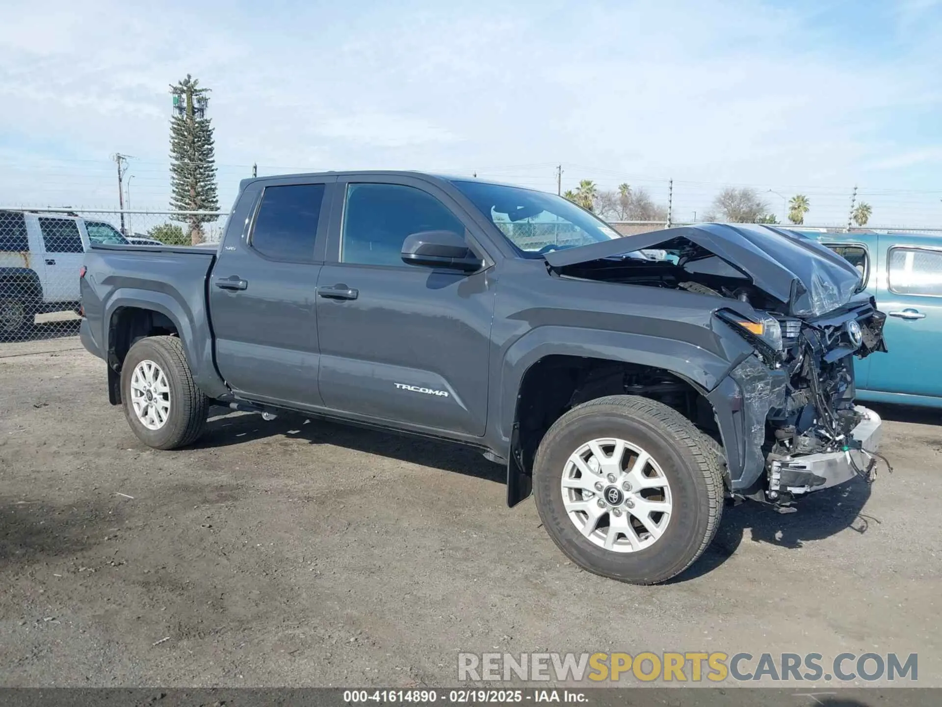 14 fotografías del automóvil dañado 3TYLB5JN1RT031108 TOYOTA TACOMA 2024
