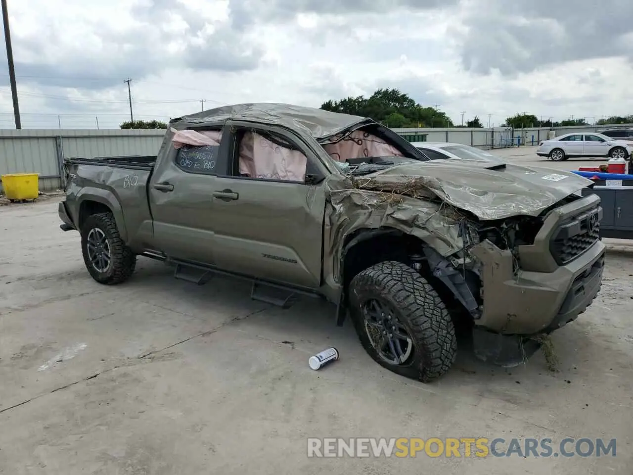 4 fotografías del automóvil dañado 3TYLB5JN1RT048880 TOYOTA TACOMA 2024