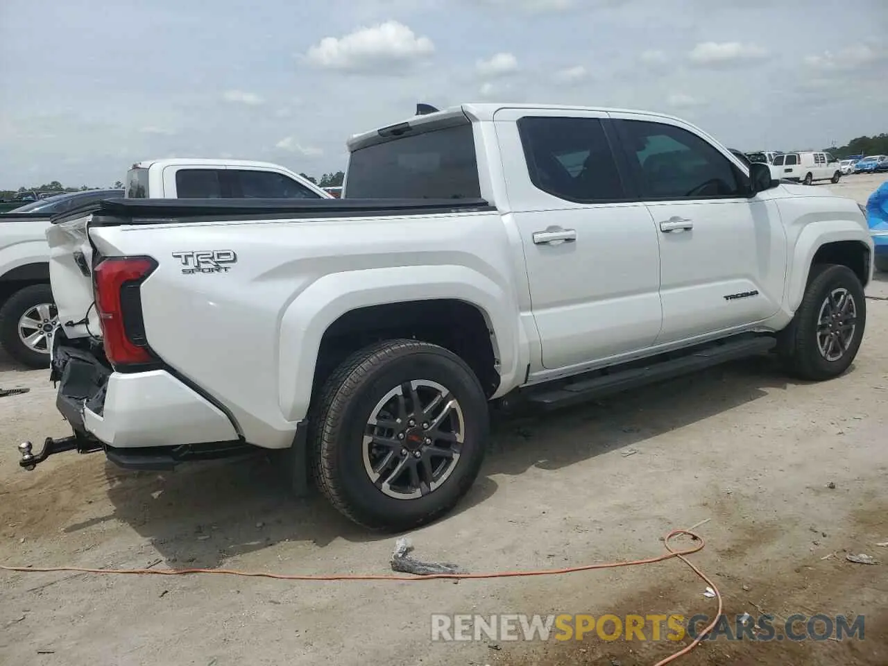 3 fotografías del automóvil dañado 3TYLB5JN2RT038214 TOYOTA TACOMA 2024