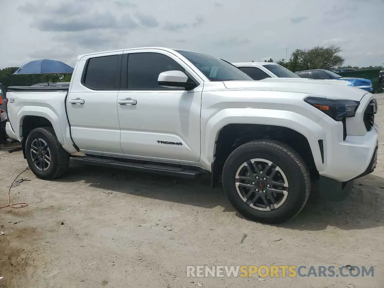 4 fotografías del automóvil dañado 3TYLB5JN2RT038214 TOYOTA TACOMA 2024