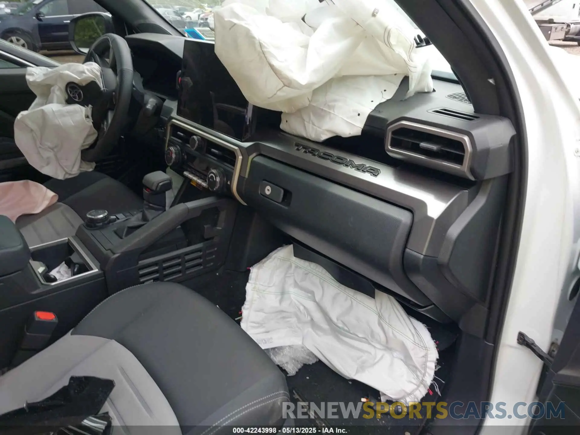 5 fotografías del automóvil dañado 3TYLB5JN3RT035788 TOYOTA TACOMA 2024