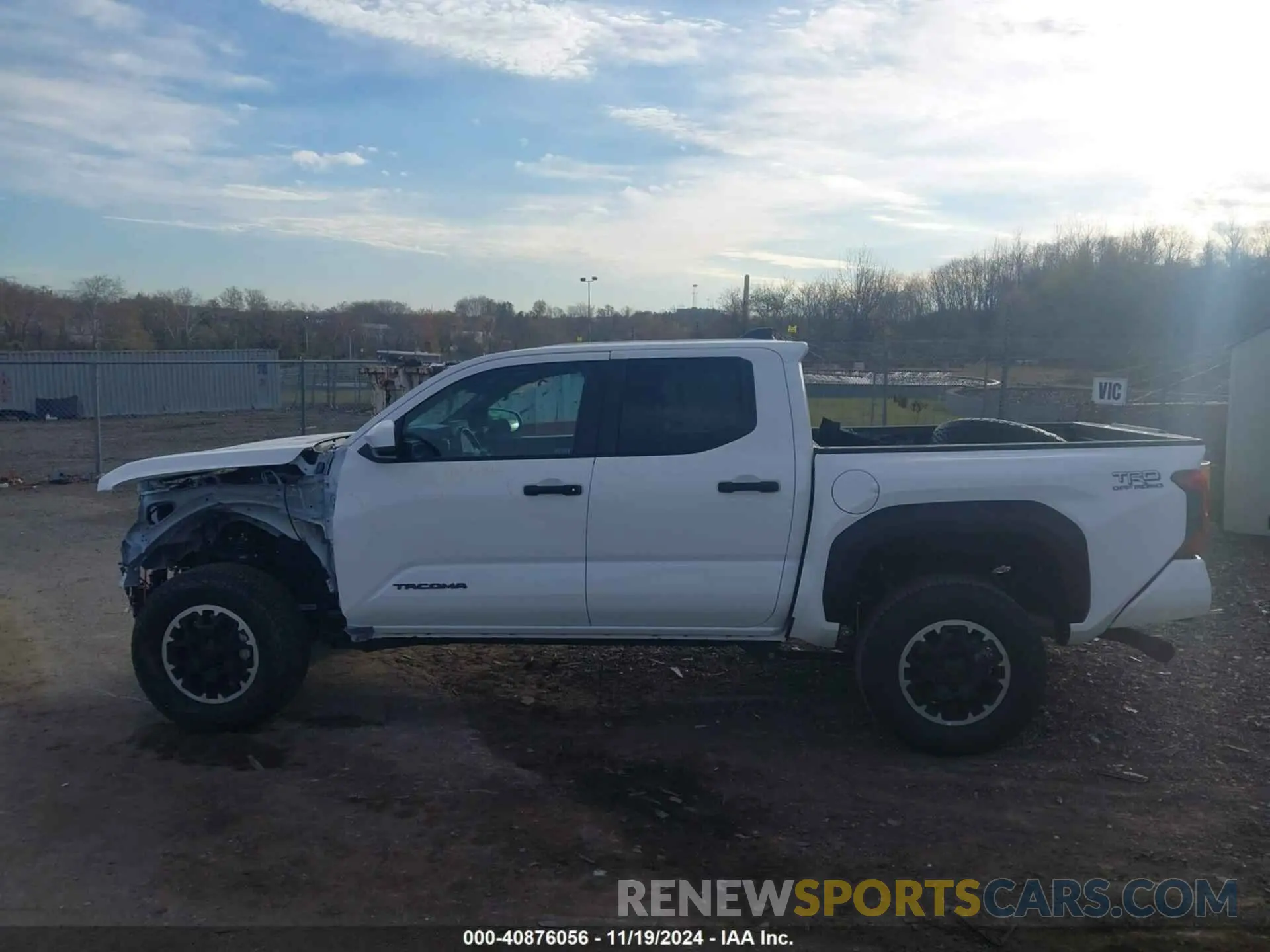 14 fotografías del automóvil dañado 3TYLB5JN6RT001778 TOYOTA TACOMA 2024