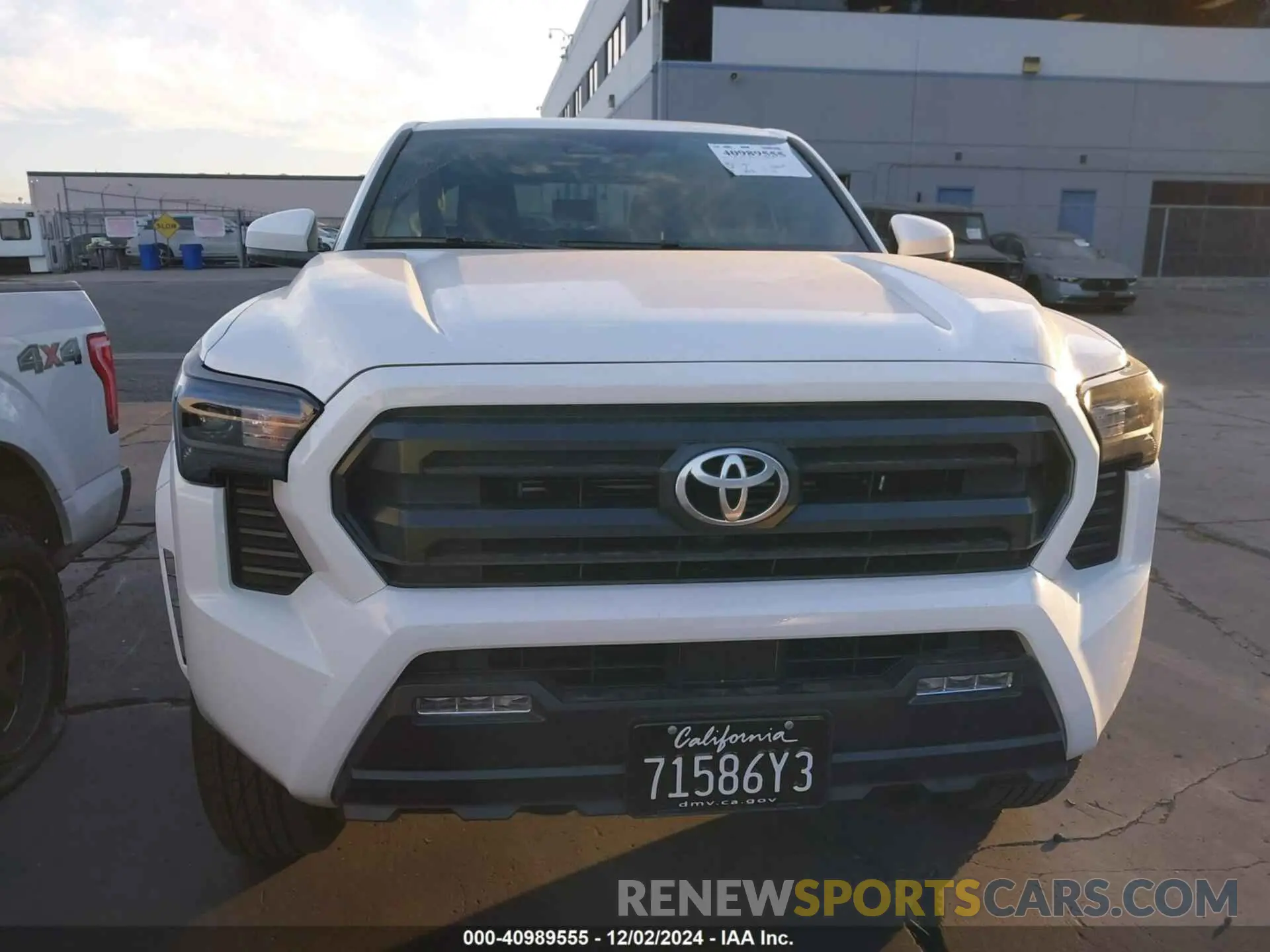 12 fotografías del automóvil dañado 3TYLB5JN6RT009346 TOYOTA TACOMA 2024