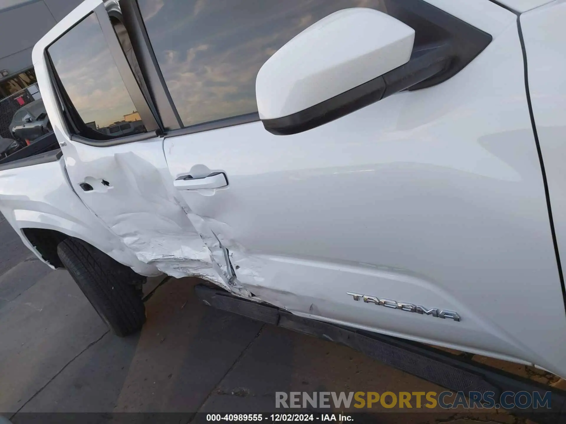 13 fotografías del automóvil dañado 3TYLB5JN6RT009346 TOYOTA TACOMA 2024