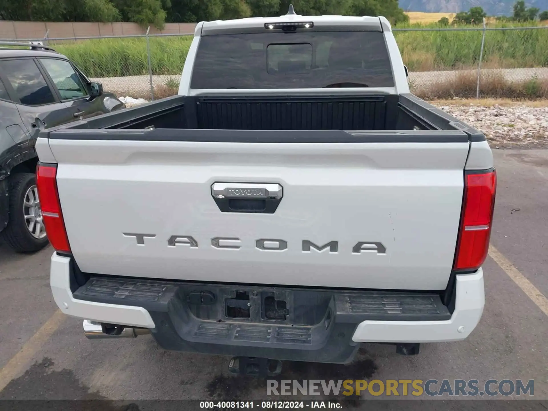 17 fotografías del automóvil dañado 3TYLB5JN7RT009940 TOYOTA TACOMA 2024