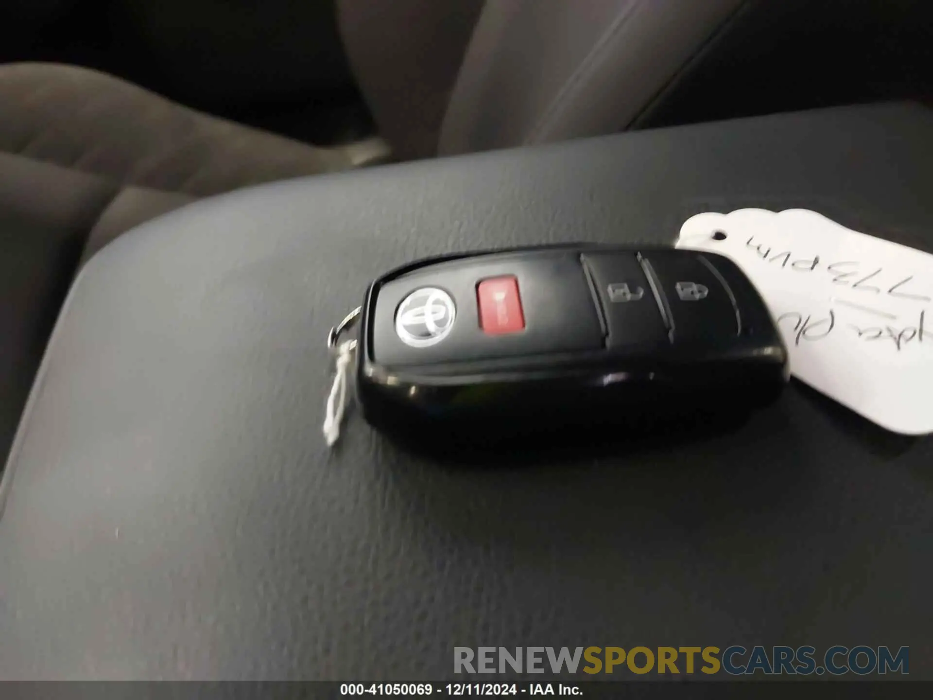 11 fotografías del automóvil dañado 3TYLB5JN8RT007114 TOYOTA TACOMA 2024