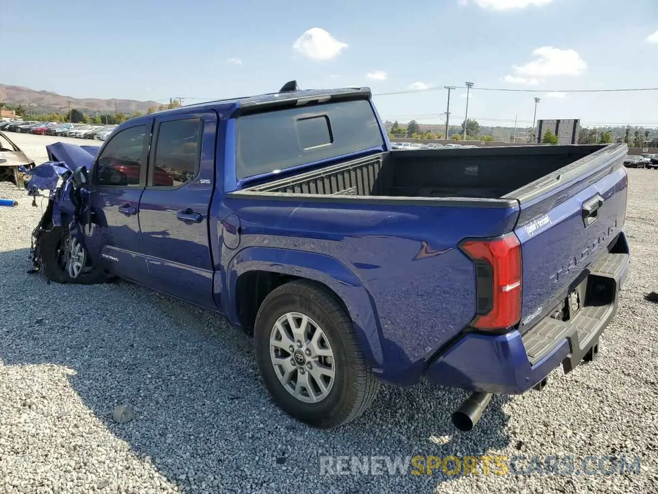 2 fotografías del automóvil dañado 3TYLB5JNXRT003310 TOYOTA TACOMA 2024