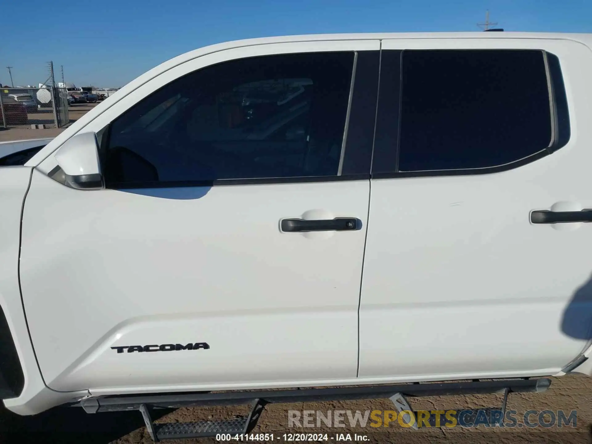 15 fotografías del automóvil dañado 3TYLB5JNXRT012377 TOYOTA TACOMA 2024