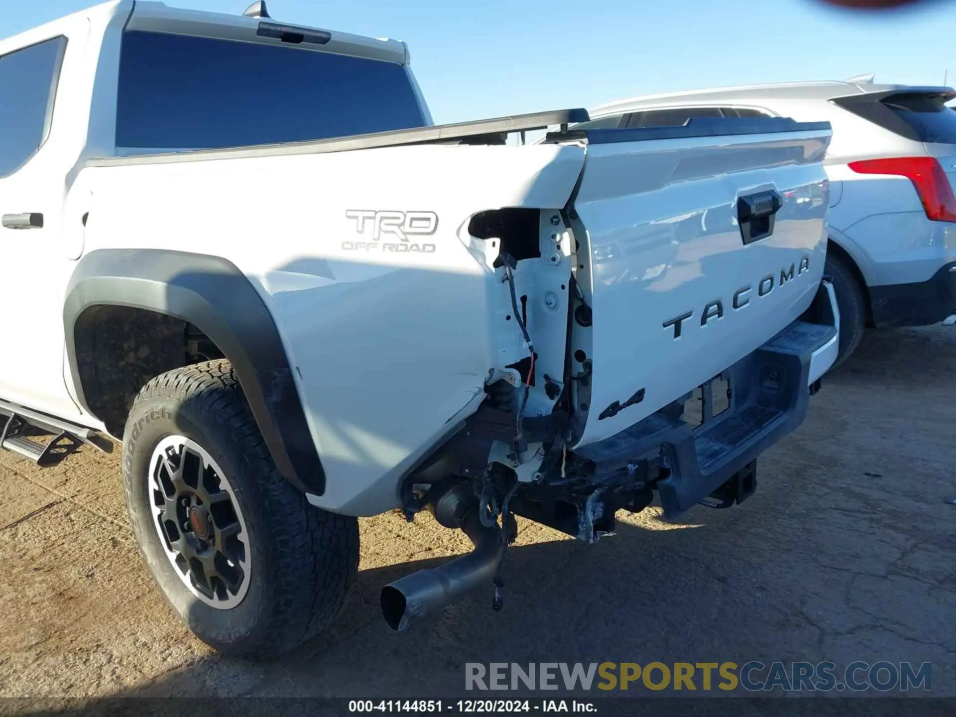 18 fotografías del automóvil dañado 3TYLB5JNXRT012377 TOYOTA TACOMA 2024