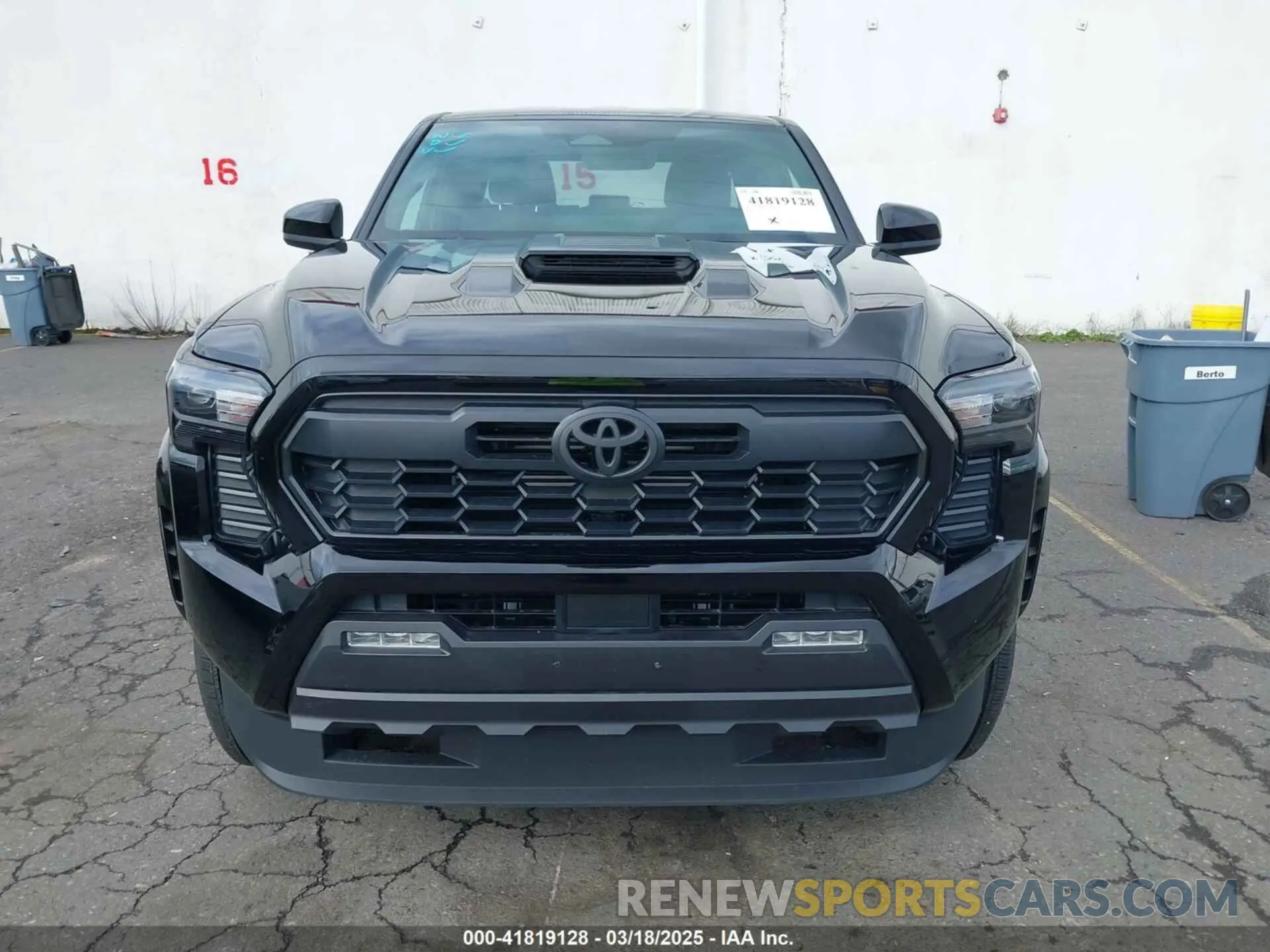 12 fotografías del automóvil dañado 3TYLB5JNXRT055214 TOYOTA TACOMA 2024