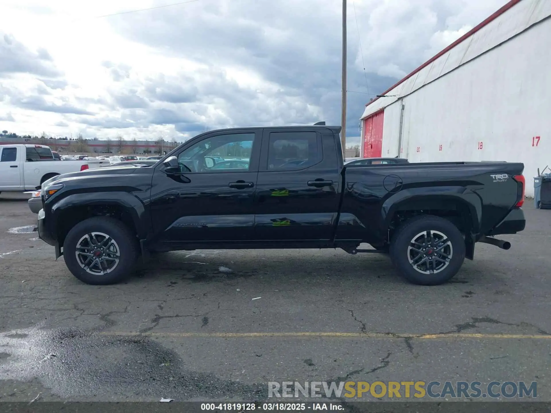 14 fotografías del automóvil dañado 3TYLB5JNXRT055214 TOYOTA TACOMA 2024
