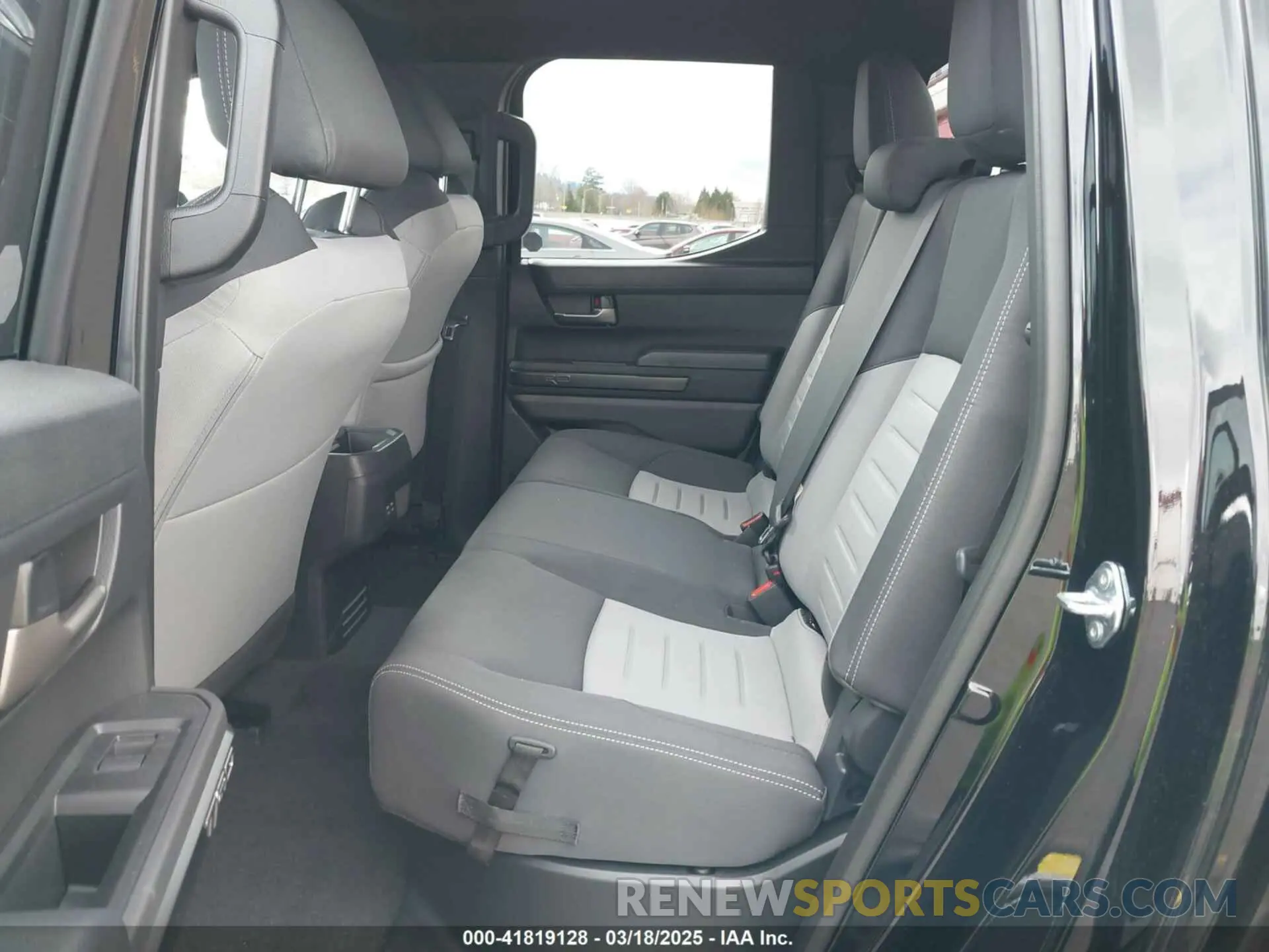 8 fotografías del automóvil dañado 3TYLB5JNXRT055214 TOYOTA TACOMA 2024
