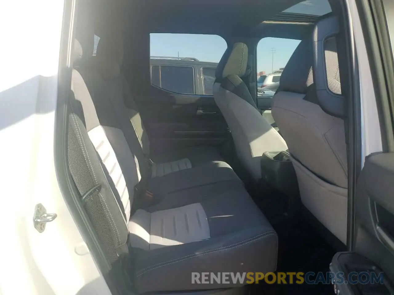 10 fotografías del automóvil dañado 3TYLC5LN3RT001988 TOYOTA TACOMA 2024
