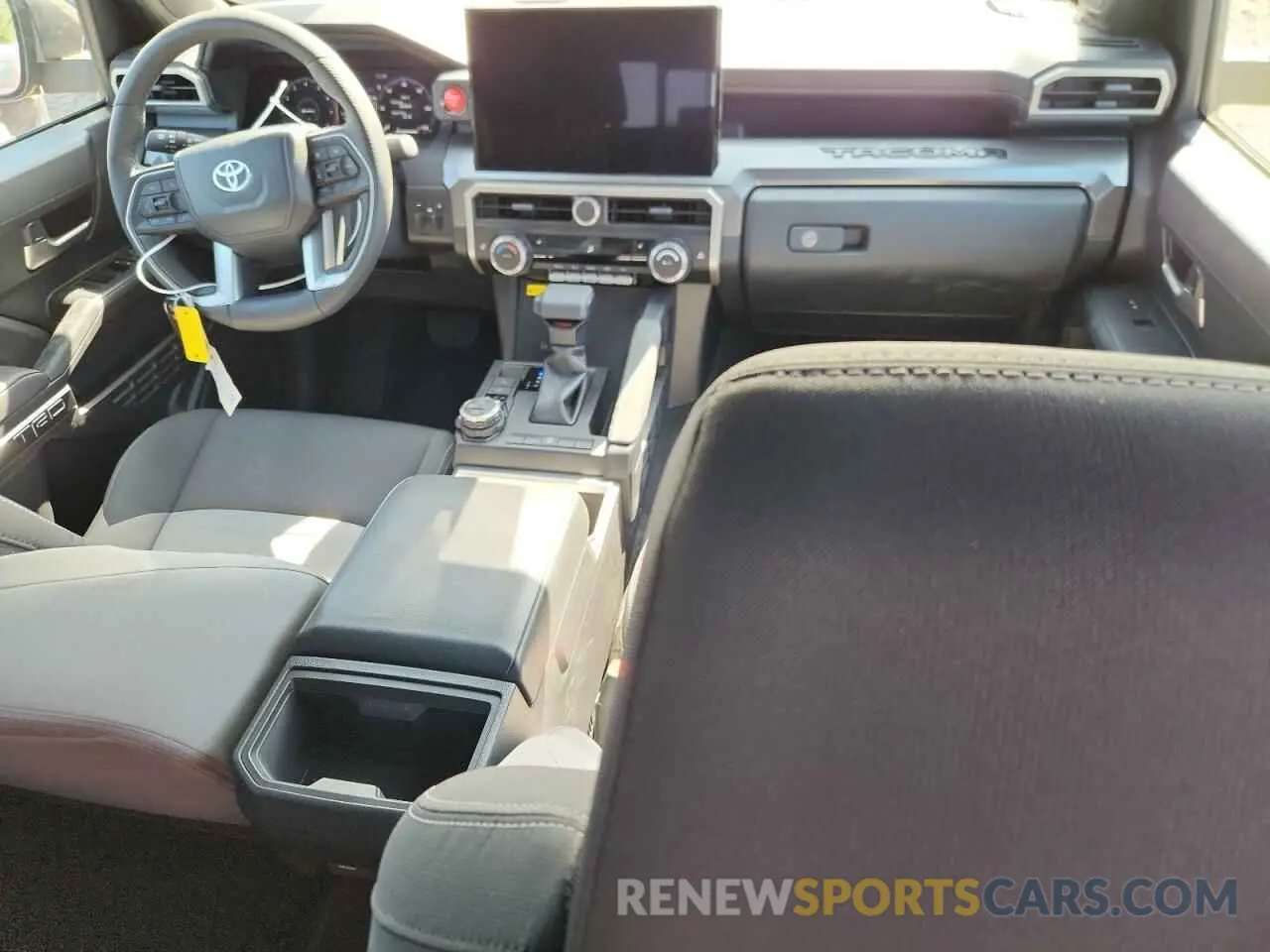 8 fotografías del automóvil dañado 3TYLC5LN8RT005521 TOYOTA TACOMA 2024