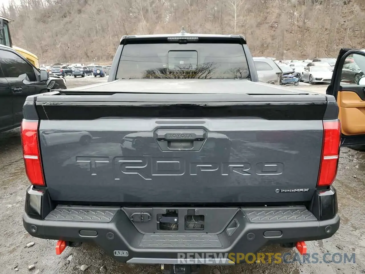6 fotografías del automóvil dañado 3TYLC5LN9RT000747 TOYOTA TACOMA 2024