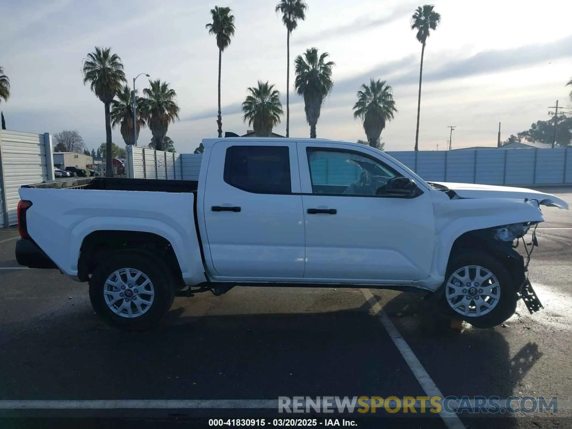 13 fotografías del automóvil dañado 3TYLD5KN0RT004636 TOYOTA TACOMA 2024