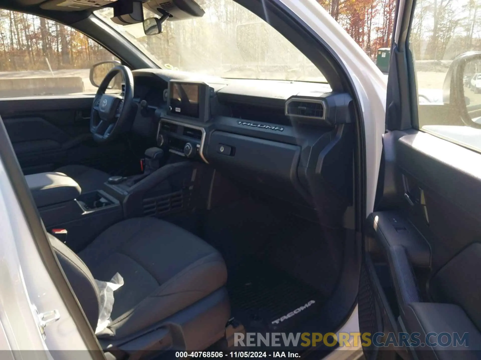 5 fotografías del automóvil dañado 3TYLD5KN1RT002751 TOYOTA TACOMA 2024