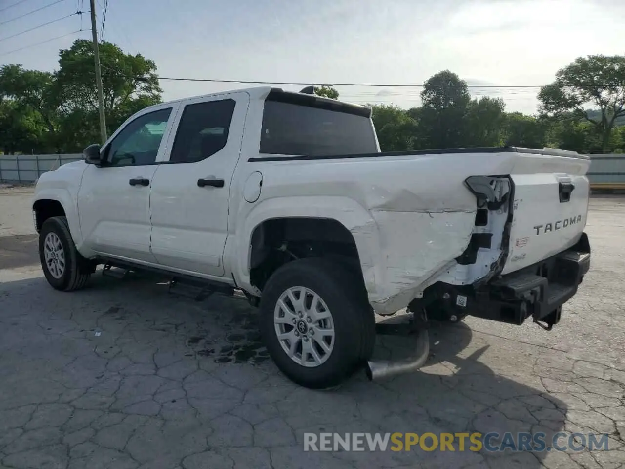 2 fotografías del automóvil dañado 3TYLD5KN1RT006251 TOYOTA TACOMA 2024