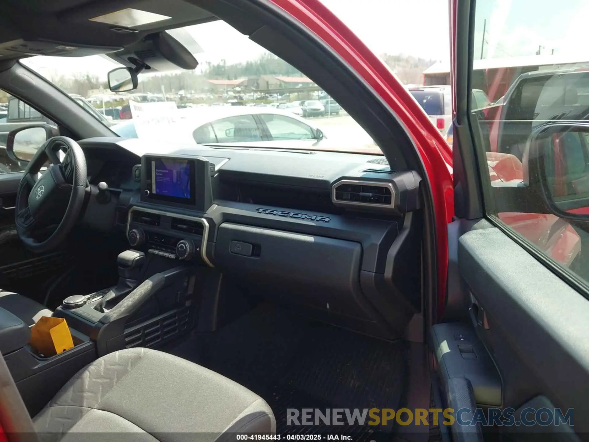 5 fotografías del automóvil dañado 3TYLD5KN1RT009814 TOYOTA TACOMA 2024