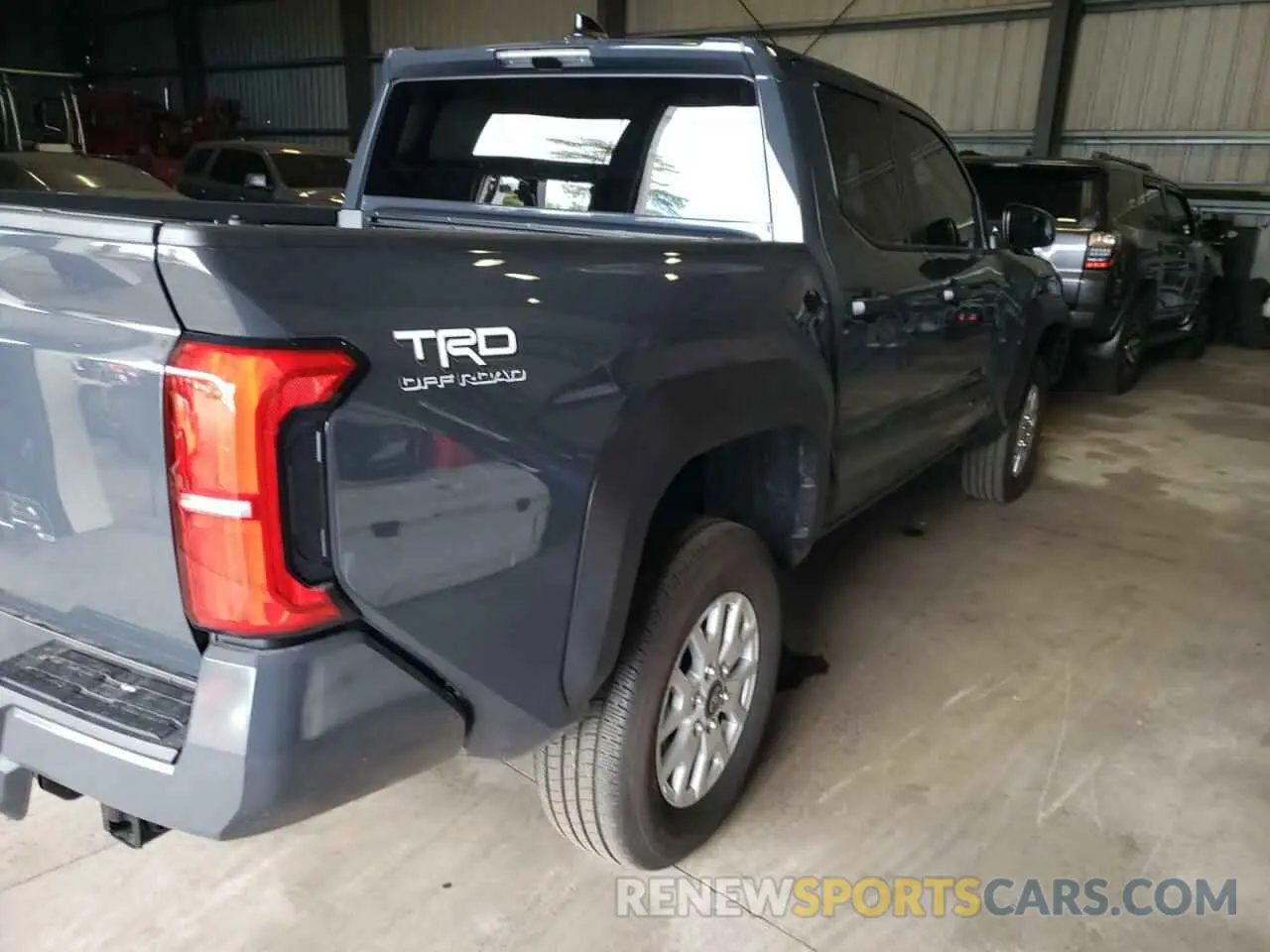 3 fotografías del automóvil dañado 3TYLE5JN6RT037316 TOYOTA TACOMA 2024