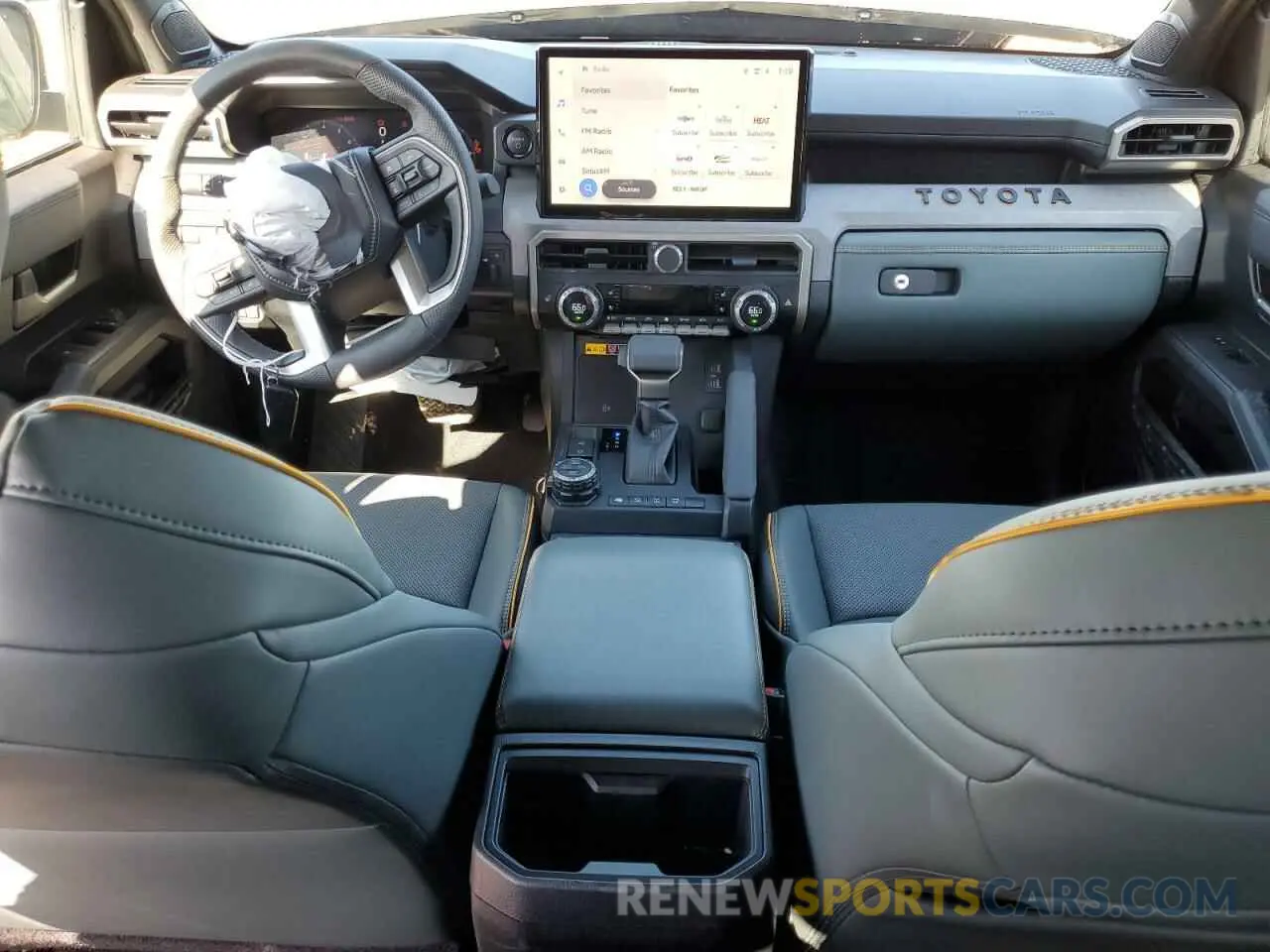 8 fotografías del automóvil dañado 3TYLF5LN2RT008163 TOYOTA TACOMA 2024