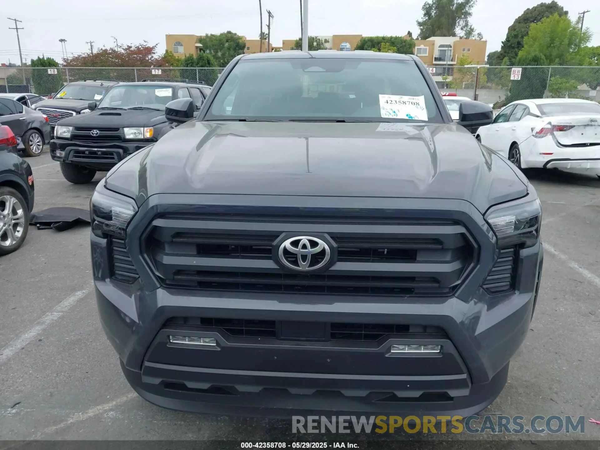 12 fotografías del automóvil dañado 3TMKB5FN7SM031426 TOYOTA TACOMA 2025