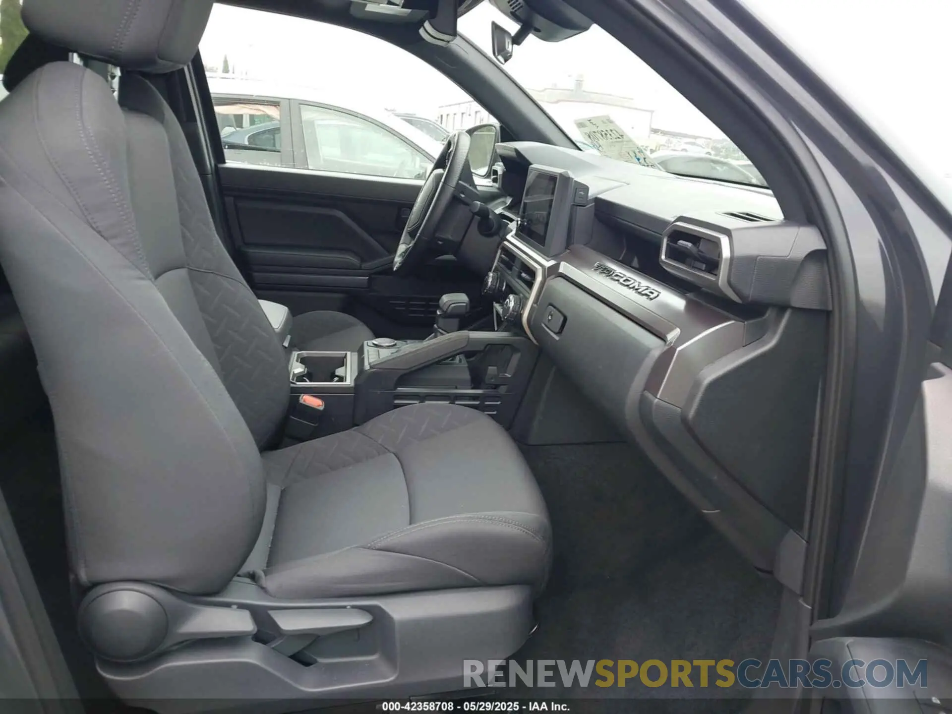 5 fotografías del automóvil dañado 3TMKB5FN7SM031426 TOYOTA TACOMA 2025