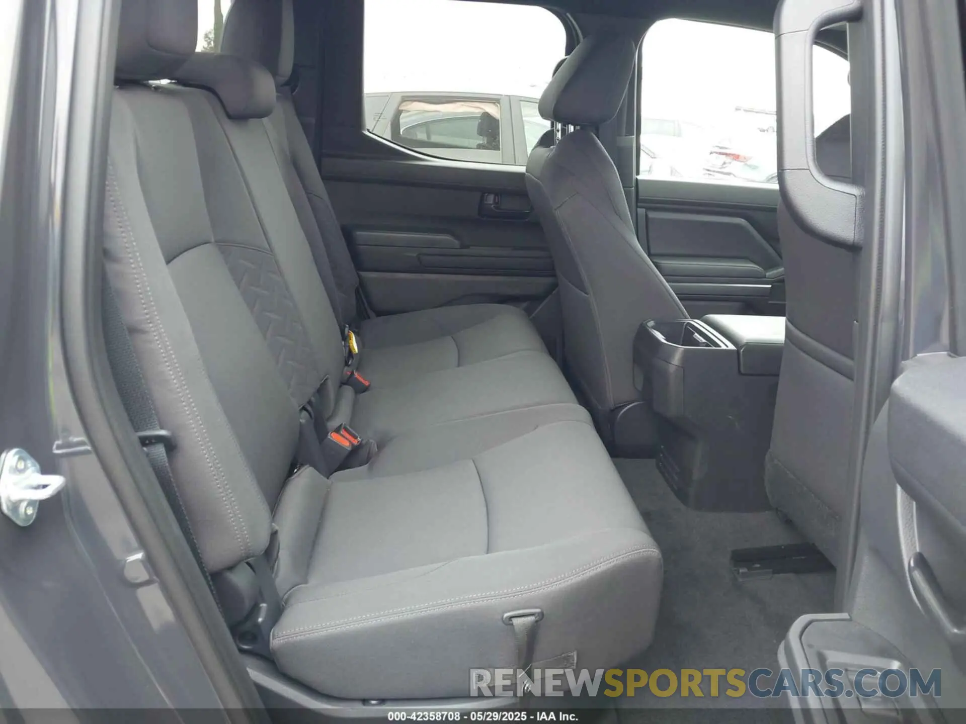 8 fotografías del automóvil dañado 3TMKB5FN7SM031426 TOYOTA TACOMA 2025