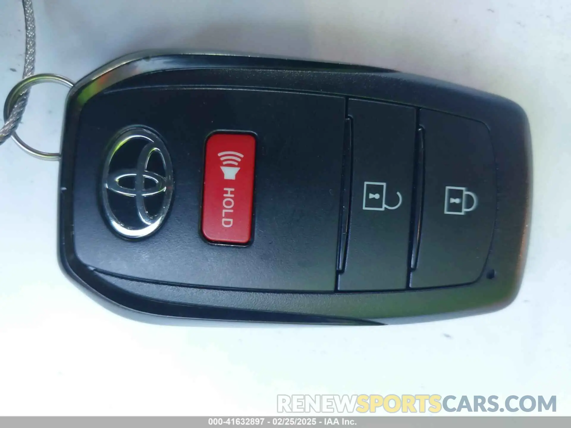 11 fotografías del automóvil dañado 3TMKB5FNXSM026320 TOYOTA TACOMA 2025