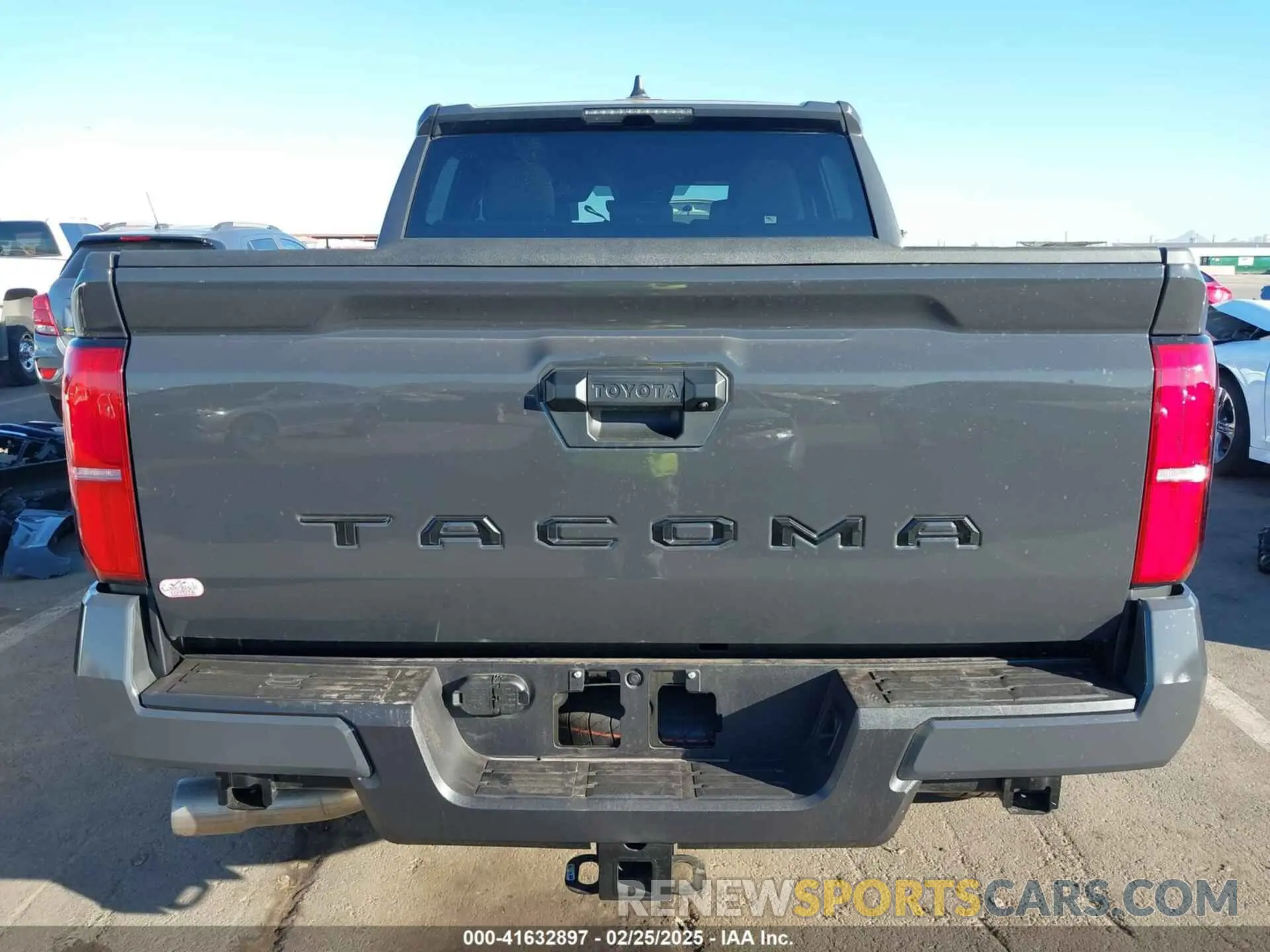 17 fotografías del automóvil dañado 3TMKB5FNXSM026320 TOYOTA TACOMA 2025