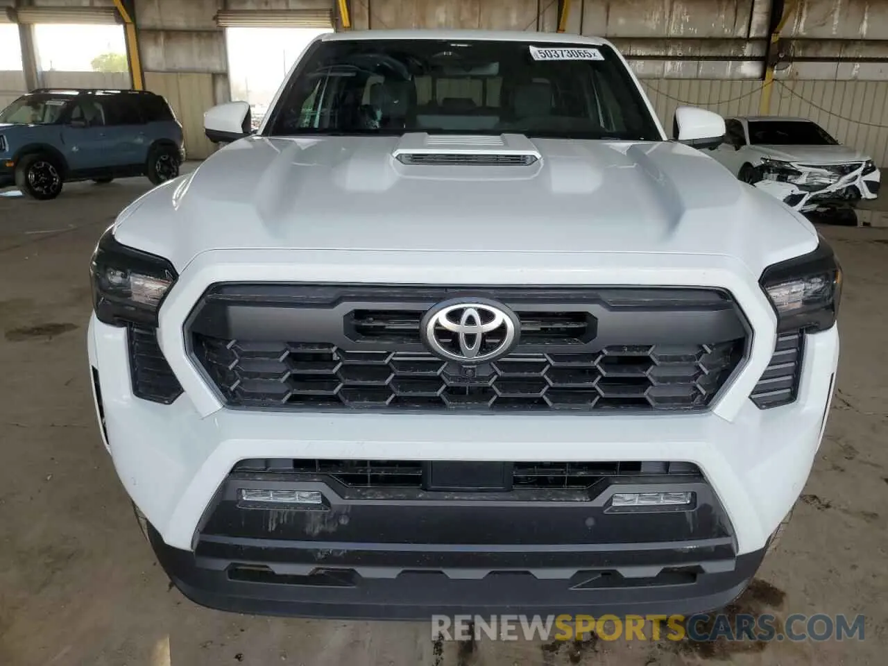 5 fotografías del automóvil dañado 3TMLB5JN0SM088997 TOYOTA TACOMA 2025