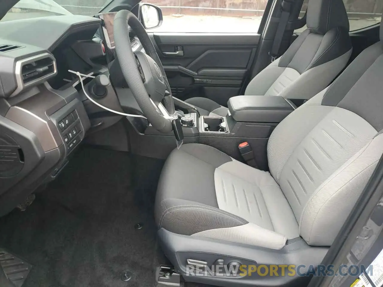 7 fotografías del automóvil dañado 3TMLB5JN4SM104263 TOYOTA TACOMA 2025