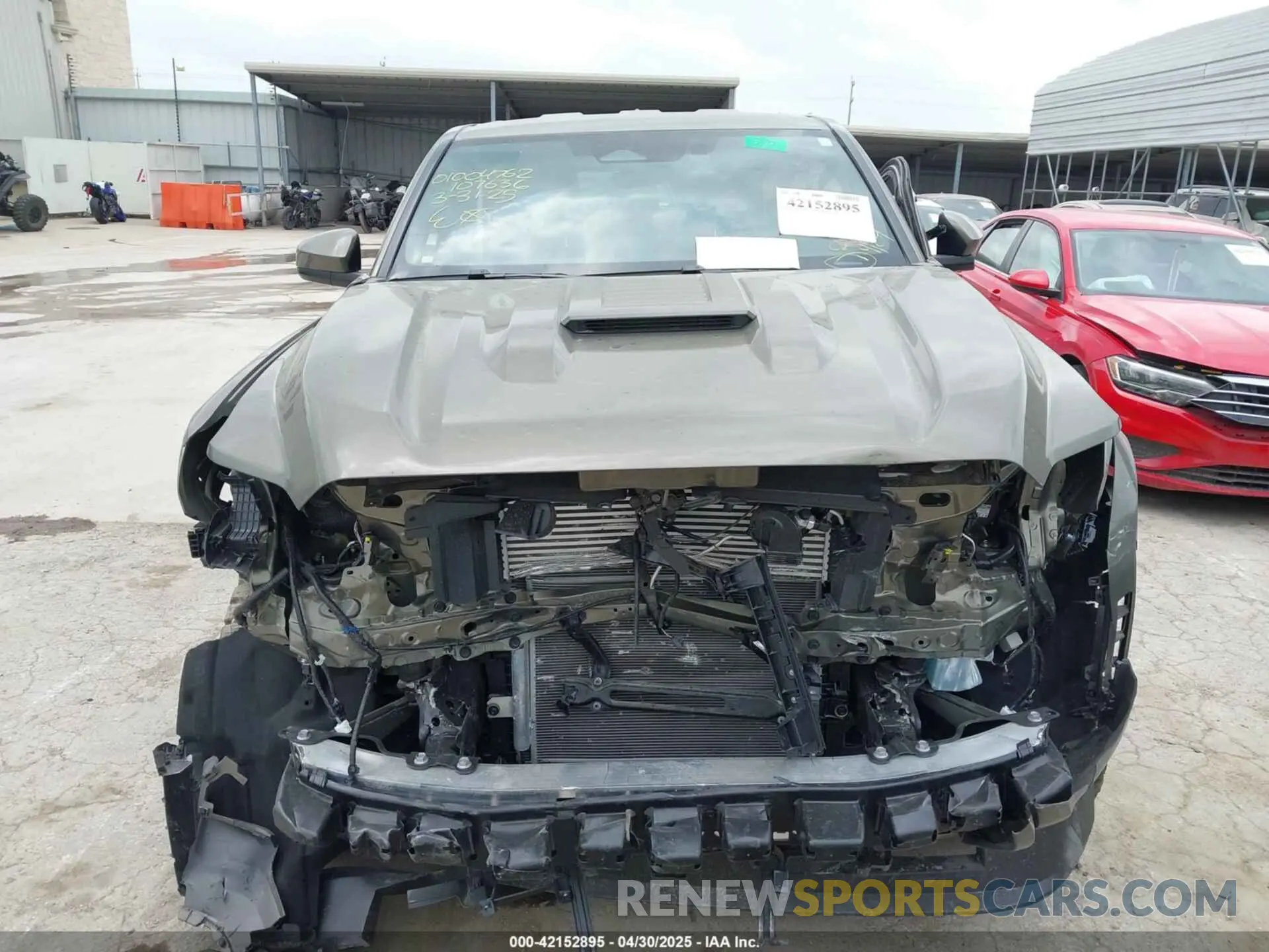 11 fotografías del automóvil dañado 3TMLB5JNXSM107636 TOYOTA TACOMA 2025
