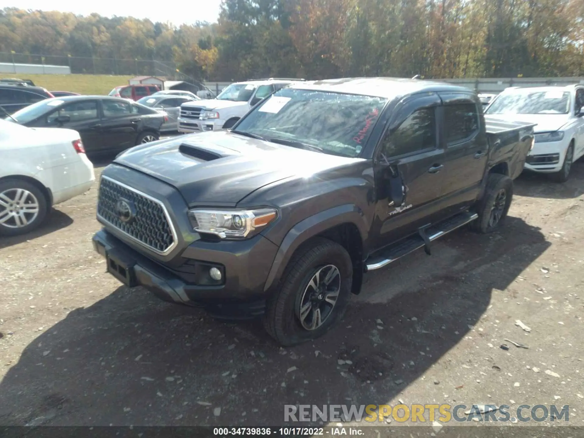2 fotografías del automóvil dañado 3TMAZ5CN2KM111468 TOYOTA TACOMA 2WD 2019