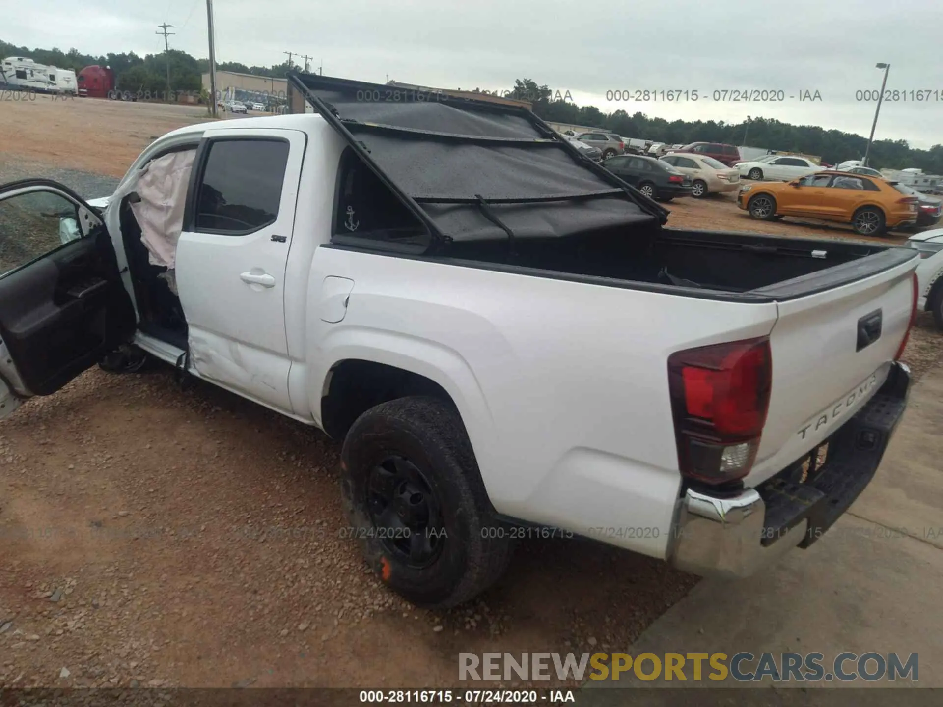 3 fotografías del automóvil dañado 5TFAX5GN1KX133875 TOYOTA TACOMA 2WD 2019