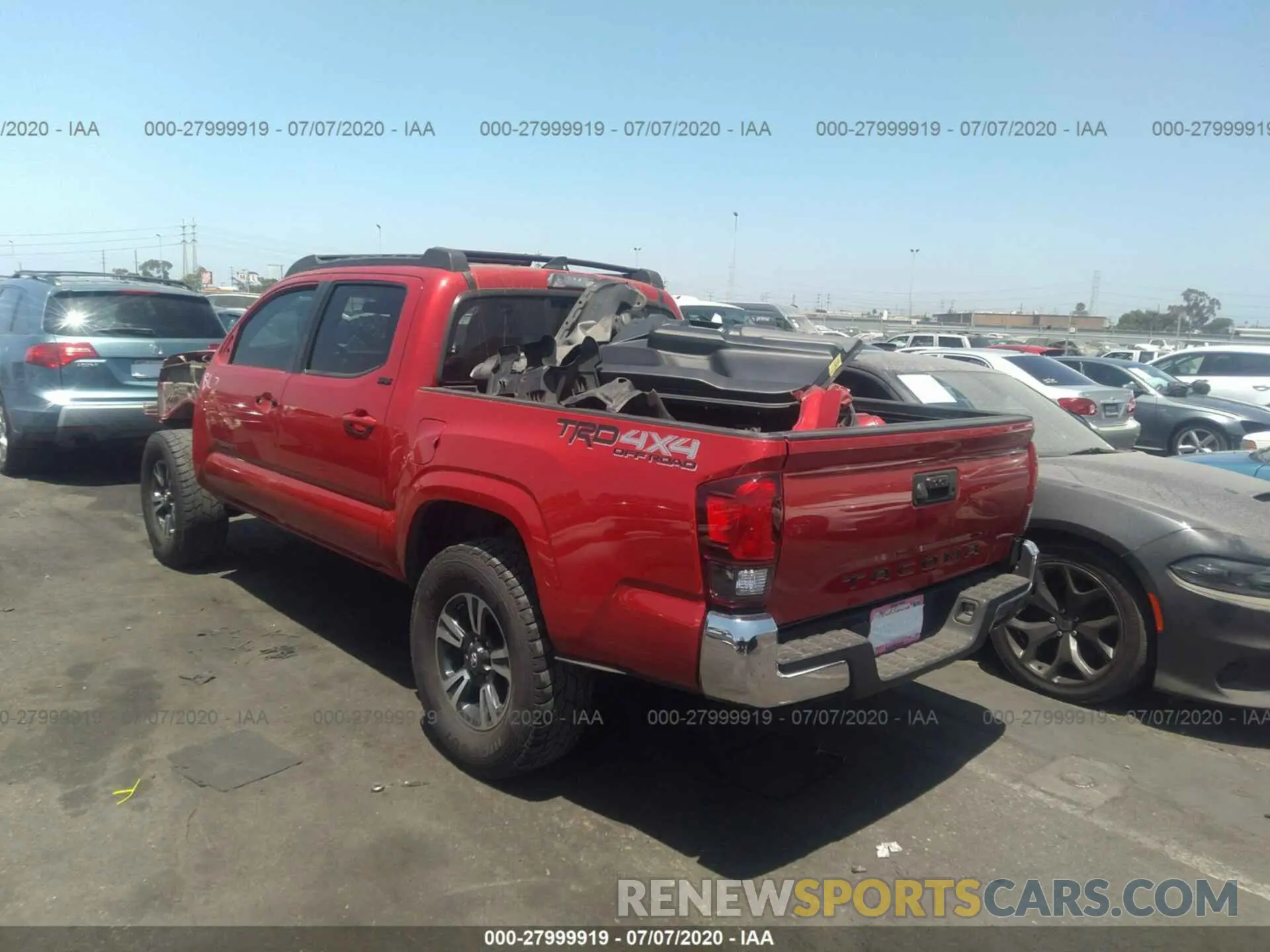 3 fotografías del automóvil dañado 5TFAX5GN3KX136809 TOYOTA TACOMA 2WD 2019