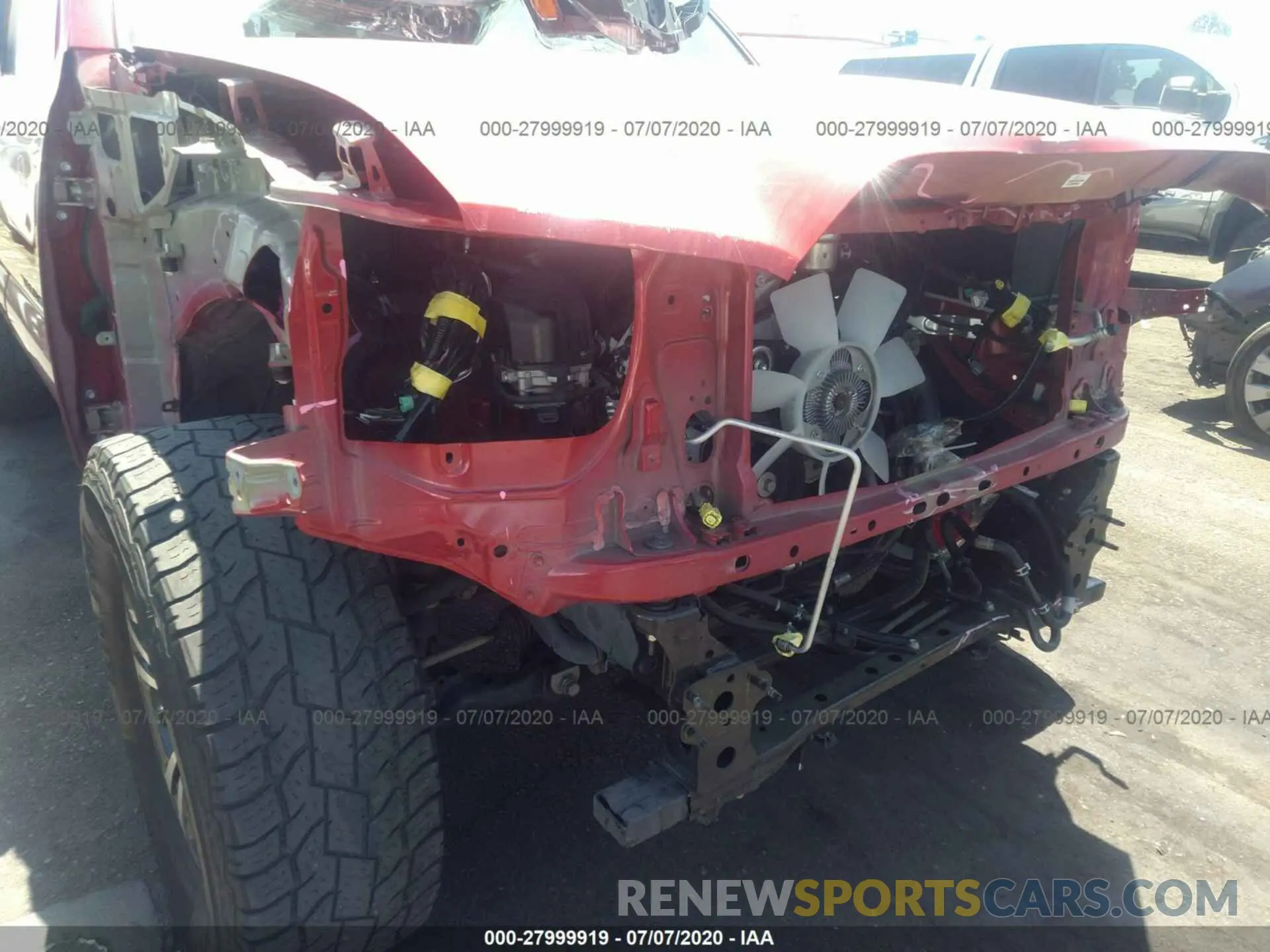 6 fotografías del automóvil dañado 5TFAX5GN3KX136809 TOYOTA TACOMA 2WD 2019