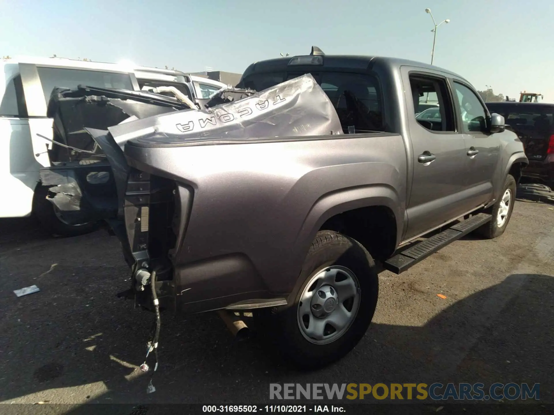 4 fotografías del automóvil dañado 5TFAX5GN9KX153355 TOYOTA TACOMA 2WD 2019