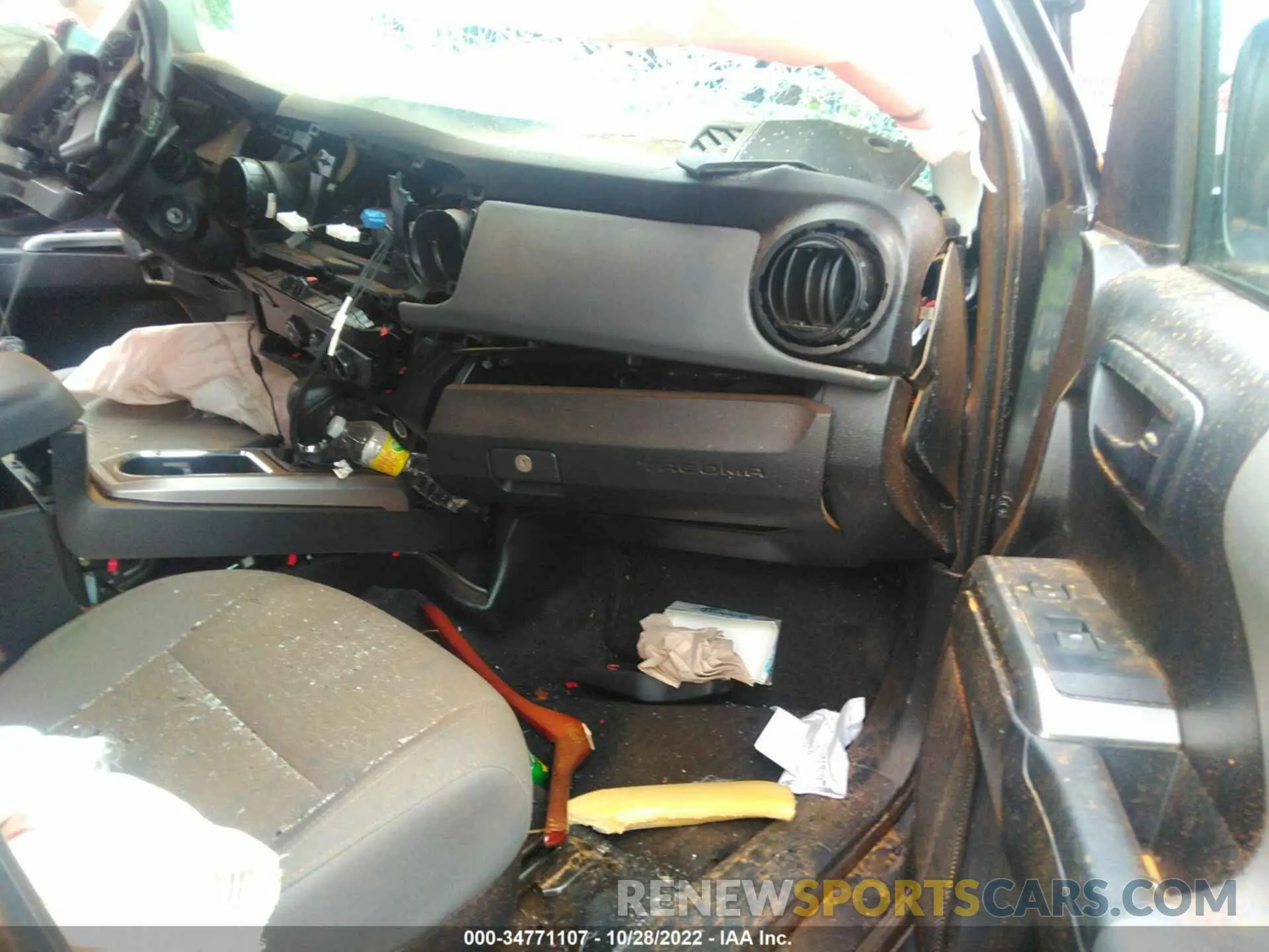 5 fotografías del automóvil dañado 5TFAZ5CN0KX073961 TOYOTA TACOMA 2WD 2019