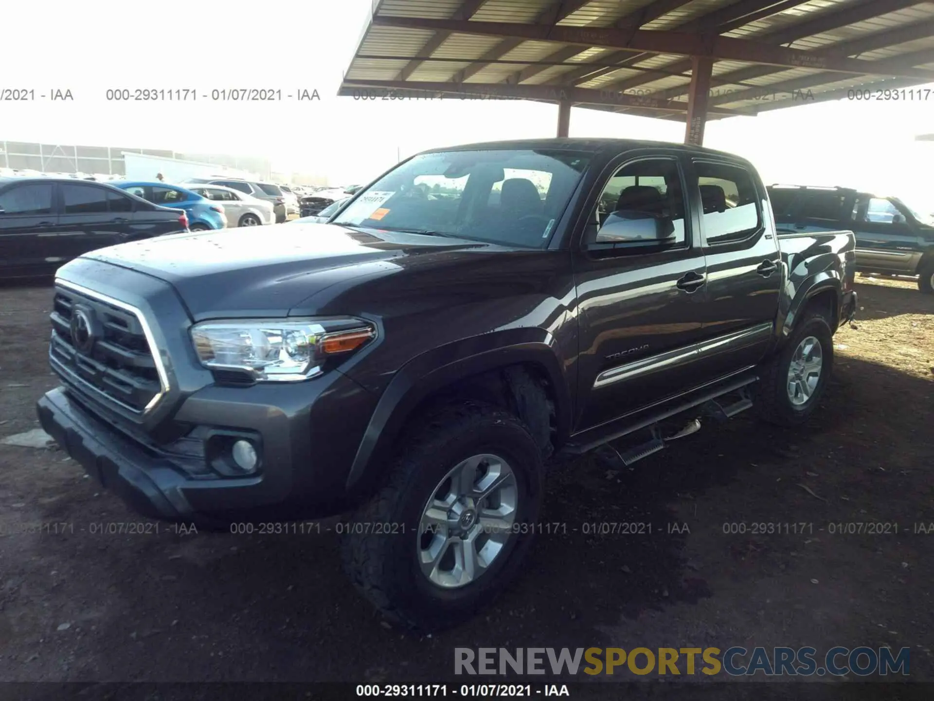 2 fotografías del automóvil dañado 5TFAZ5CN7KX074248 TOYOTA TACOMA 2WD 2019