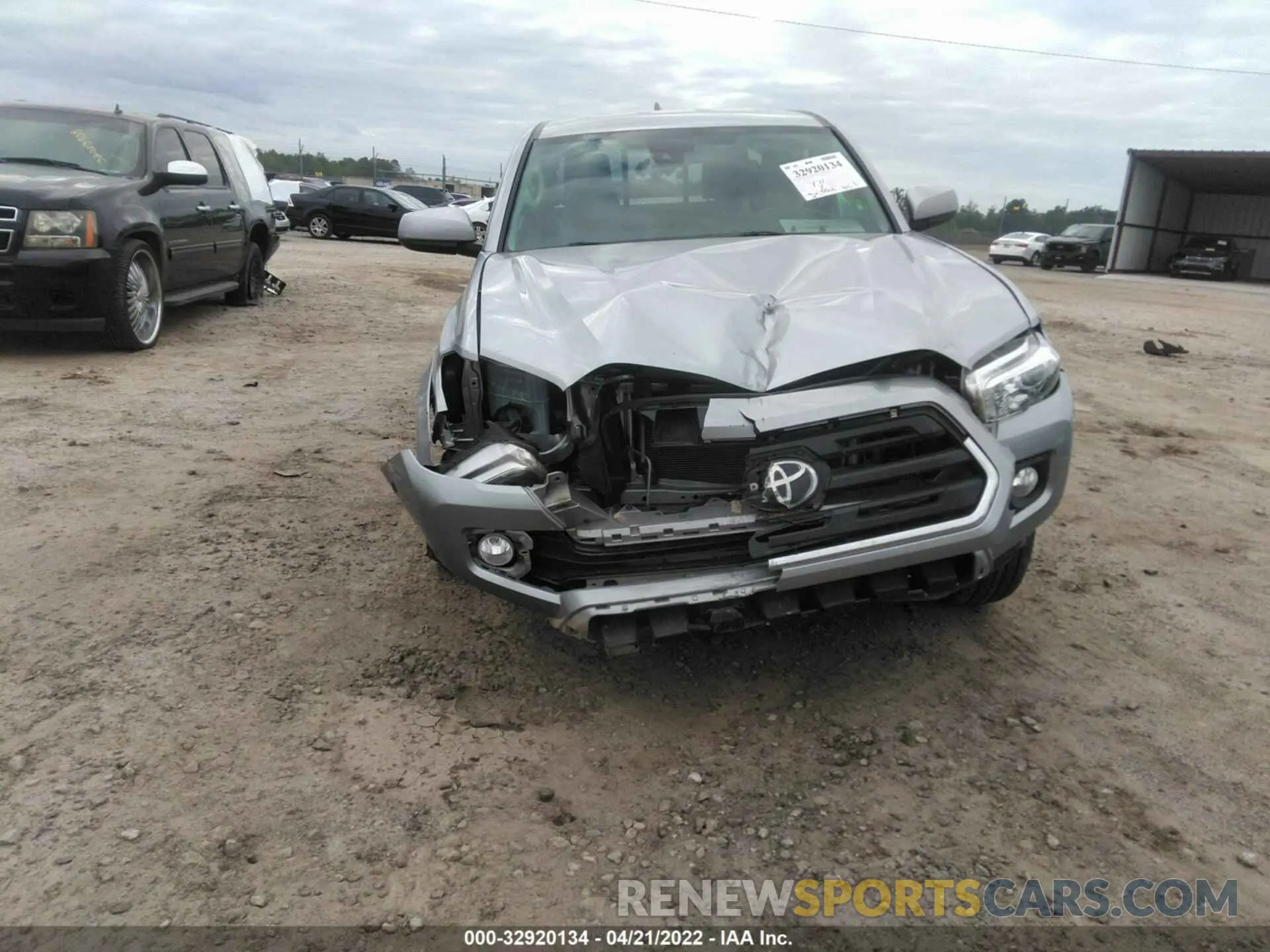 6 fotografías del automóvil dañado 5TFRX5GN0KX153621 TOYOTA TACOMA 2WD 2019
