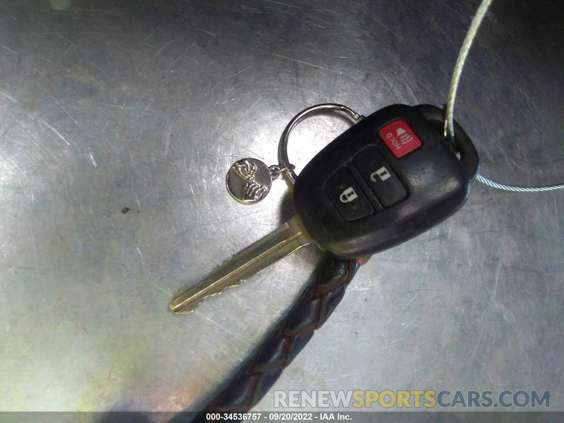 11 fotografías del automóvil dañado 3TMAZ5CN2LM130264 TOYOTA TACOMA 2WD 2020