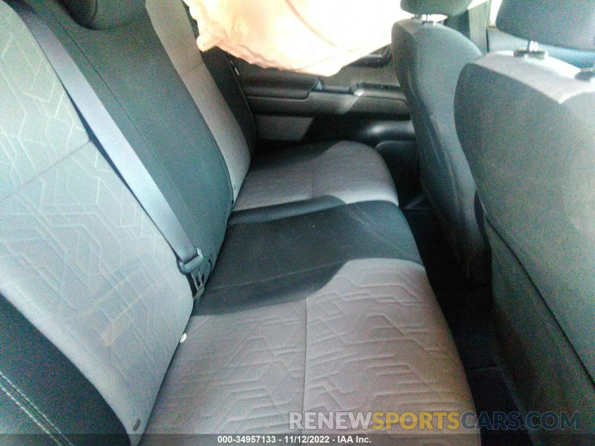 8 fotografías del automóvil dañado 3TMAZ5CN3LM128359 TOYOTA TACOMA 2WD 2020