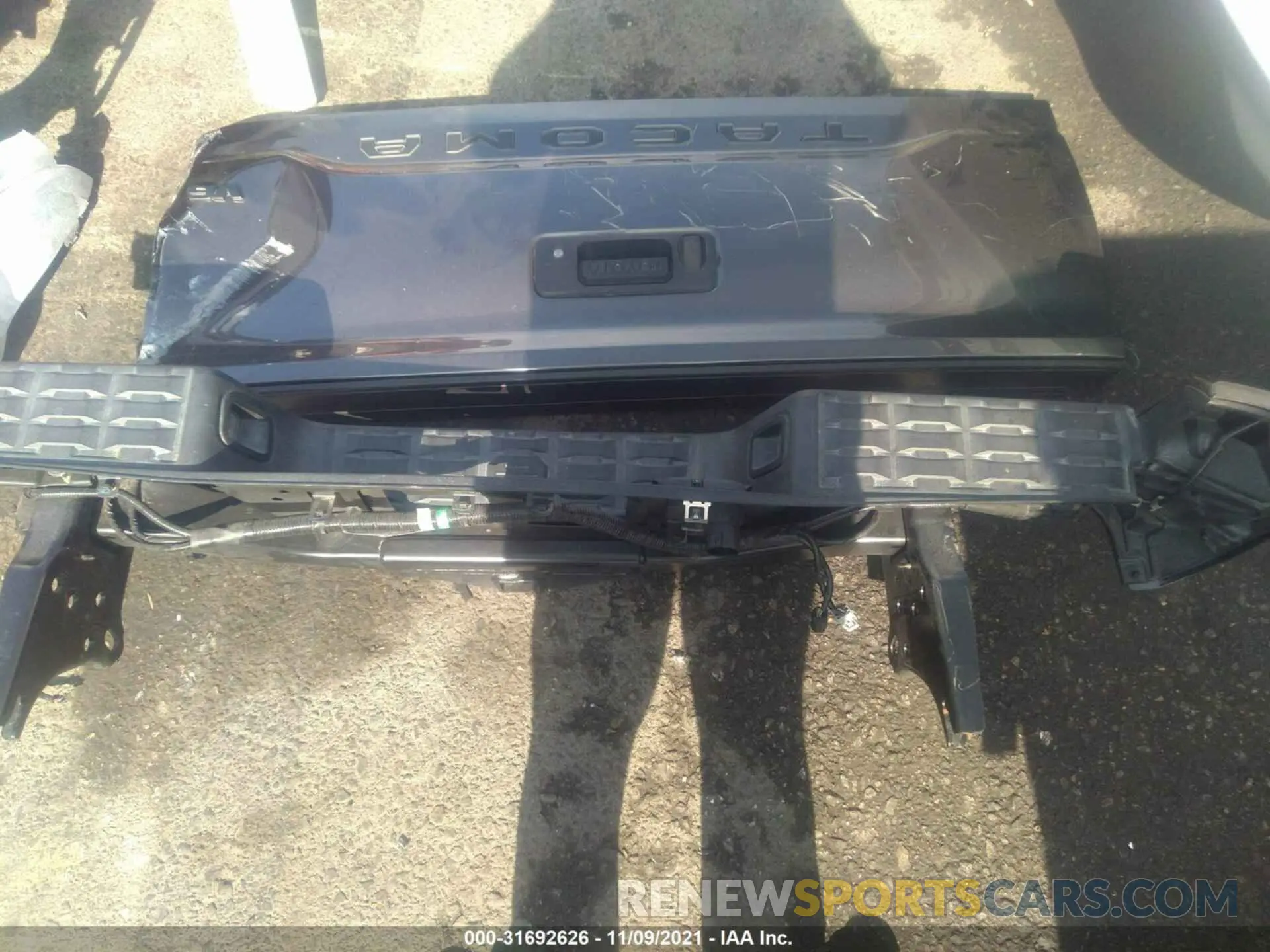 12 fotografías del automóvil dañado 3TMAZ5CN7LM122368 TOYOTA TACOMA 2WD 2020
