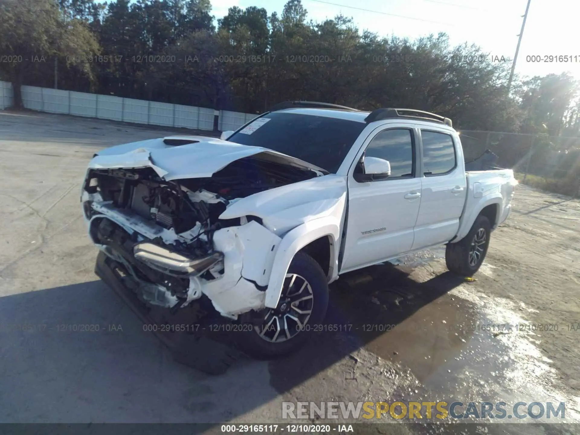 2 fotografías del automóvil dañado 3TMAZ5CN7LM124198 TOYOTA TACOMA 2WD 2020